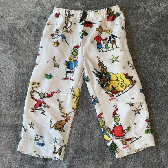 🎄 Grinch Toddler Pajamas 🎄 - Picture 9 of 12